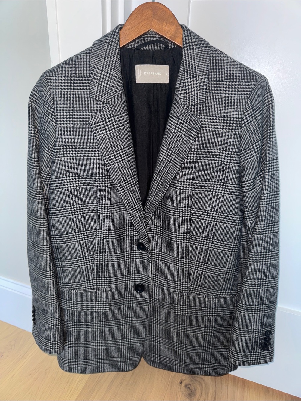 Everlane Women’s Plaid Blazer